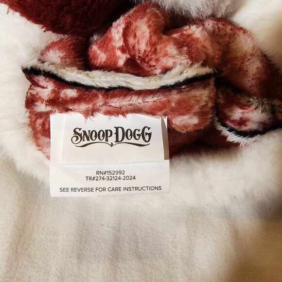 NWT Snoop Dogg Snoop on the Stoop Merry Chrismizzle Stocking - Picture 6 of 9